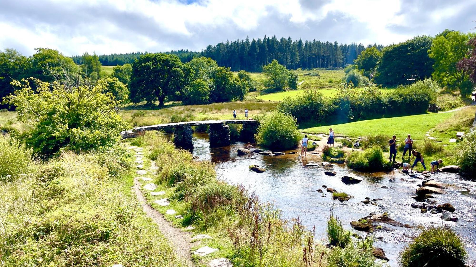 Peaceful Cowslip Lodge - Finlake Spa Resort In Devon Chudleigh Bagian luar foto